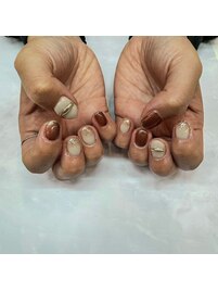 シンプルアートネイル