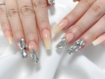 ジェイグランド(JGRAND)の写真/《スラっとした指先をGET☆》周りと差がつくネイル♪イベントに合わせて指先もチェンジ♪