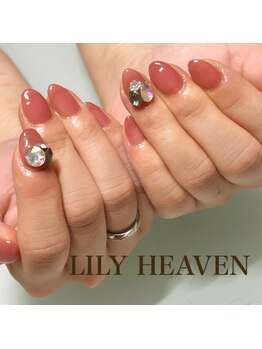 リリーヘブン(LILY HEAVEN)/ビジュー盛りネイル