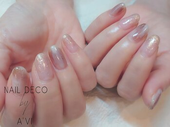 ネイルデコ(nail DECO)/ブラウンニュアンスデザイン