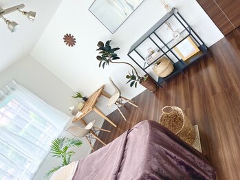 イヴ(Ib)/サロン内観