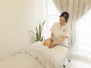 オヒサマ(Ohisama)/丁寧に頭をほぐします