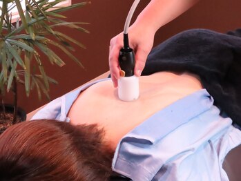 はりきゅう治療院 ガク ワンアンドオンリー(GAKU One&Only)の写真/希少機器《メディセル》を使用し、身体の深くからじっくりケア！肩こり・腰痛など疲れた身体を労わります◎