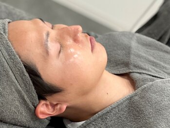 ビオラス(VIOLUS)の写真/【メンズ美容】フェイスワックス＋お任せ肌別パックで憧れの韓国艶肌へ☆お悩みを改善してモテ肌をGET♪