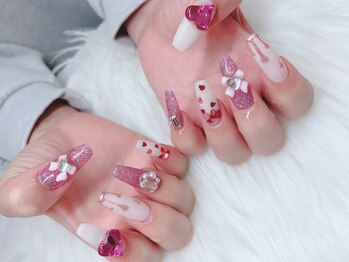 チャーム(CHARM)の写真/すらりと伸びた美しい指先に♪心ときめく可愛いカラー・パーツを豊富に取り揃え♪長さ出し一本～OK◎