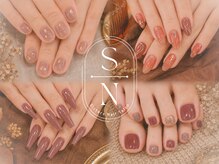 シスターズネイル アンド コンパス(Sisters Nail & Compass)