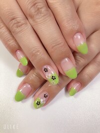 フレンチネイル