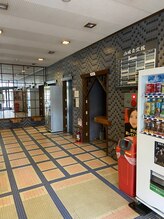 語 かたりべ/正面玄関