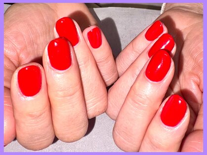 パープルの爪屋の写真