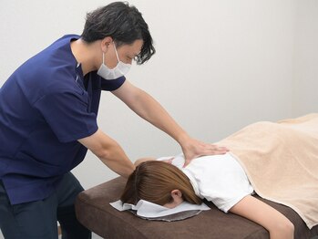 あうる はり きゅう 接骨院の写真/眼精疲労・頭痛解消!姿勢改善30分¥2000/鍼施術30分¥3000◎毎月でもお得に通いやすい♪