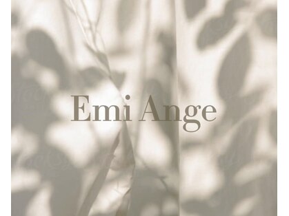 エミアンジュ(Emi Ange)の写真