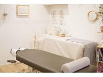 トラウム(TRAUM osteopathy&chiropractic clinic)/　　　【施術スペース】