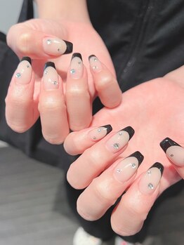 ブラックフレンチネイル