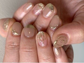 ネイルズ ララ(nails Lala)/ゴールド