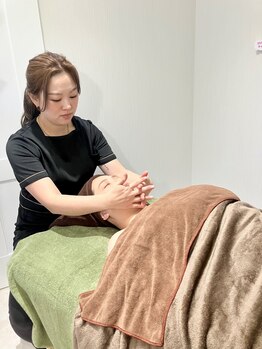ベティー(Betee)の写真/日差しが気になる季節こそ、先回りケアで差がつく！肌質改善×しみしわ予防で自然に笑顔になれる自分へ♪