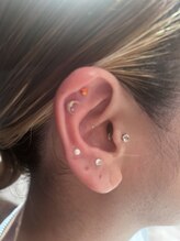 クシェル(kuschel)/耳ツボジュエリー