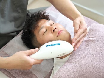 メンズ カラット(MEN'S KARAT)の写真/【22時迄営業！】夜遅くまで営業しているから、お仕事帰りにも気軽にお立ち寄り頂けます♪