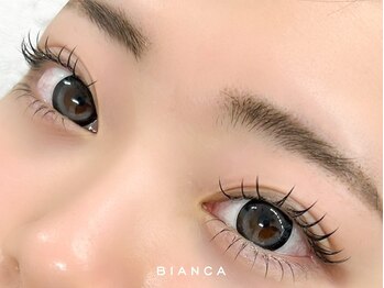 ビアンカ アイラッシュサロン 大宮店(Bianca)の写真/SNS映え間違いなし！韓国で話題のマスカラパーマ導入★マスカラを塗ったかのような艶のあるまつげへ♪