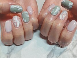 フラワーネイル 春 グリーン