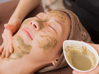 リムーン 岡崎(Re'moon)/ハーブピーリング《塗布》/REVI