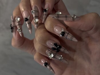 ピンクチェックネイル