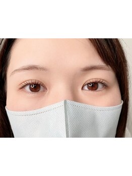 ナチュラル上品な目元にしたい