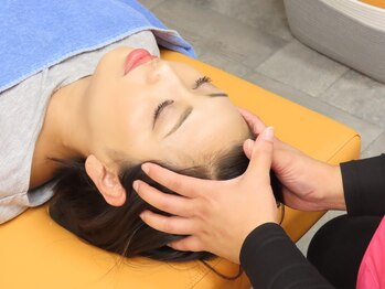 のびのび整骨院 大橋駅前の写真/[もみほぐし+ヘッド]デスクワークやスマホ使用での眼精疲労や頭痛、首・肩コリにお悩みの方におすすめ♪