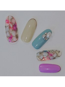 ブランクチュール(Nailsalon Blanc Couture)/フラワーネイル