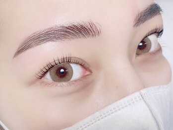 アイズ(EYES)の写真/自然で立体感のある眉毛デザインで清潔感UP＆好印象に！あなたにお似合いの眉毛にお仕上げいたします☆