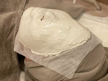 サロンモエ(Salon Moe)の写真/【毛穴ケアしたい方必見！】丁寧な施術で、透明感あふれる毛穴レス素肌へ♪ぜひ一度お試しください☆