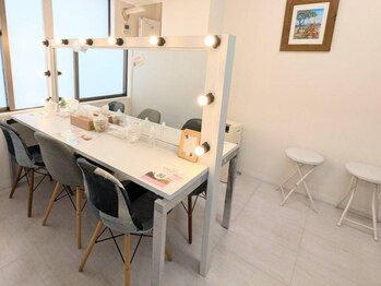 ミントラッシュ 吉祥寺店/《店内》メイクスぺ－ス