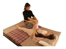 ロサ ケンティフォリア(Rosa centifolia)の雰囲気（タイ古式マッサージでカラダだけじゃなく気持ちもリラックス）