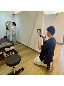 なぎのき鍼灸治療院/施術後の姿勢チェック