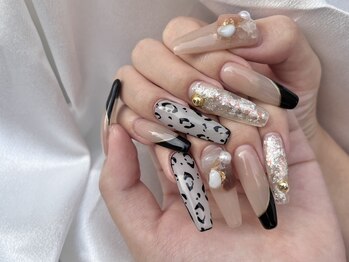 クレアラルーチェ 博多駅前店(Crea la Luce)の写真/お爪のコンプレックス解消♪ネイルの持ち◎1本だけの長さ出しも可★チップでの長さだしも可能