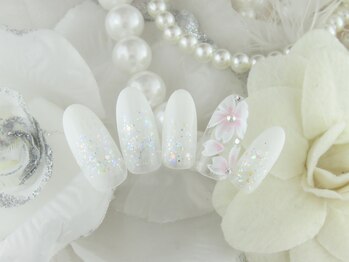 アイラッシュアンドネイル クリスティア(Christia)/