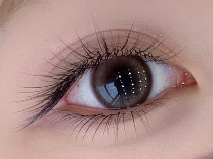 アイリナス(AILLYNAS)の写真
