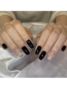 ロミー(Rommy)/ネイビーネイル