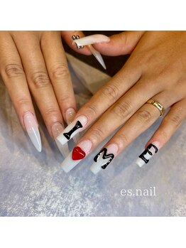 エスネイル(es.nail)/個性派ロングネイル