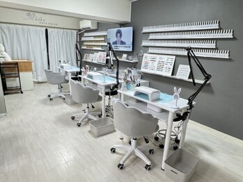 アキコネイルサロン(Akikoネイルサロン)の写真/矢場町徒歩30秒でお買い物帰りにも◎お子さん連れでも安心プライベート空間なので人目を気にせずゆったり♪