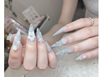 ムーンスパ(MOON SPA)の写真/持ち込みデザイン＆長さ出しOK◎季節に合わせたアートや、ニュアンス系、推し活のネイルにもオススメです♪