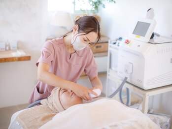 リノアンド(Lino&)の写真/【30代からの肌質改善】よりパーソナルな施術&アドバイス&商材で感動の美肌体験。こだわり空間で癒しTimeを