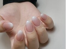 ミンスネイル(Mins Nail)/白グラデーション