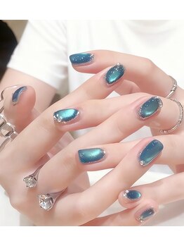 椿楽堂 新宿店の写真/【話題の韓国ネイル】チーク×マグネットネイル+パーツ付¥7680♪パーツも付けて煌びやかな爪先へ◎