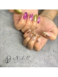 金箔ネイル