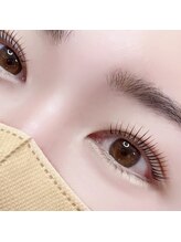 リリージョワ(Lily joie)/パリジェンヌ風まつげパーマ