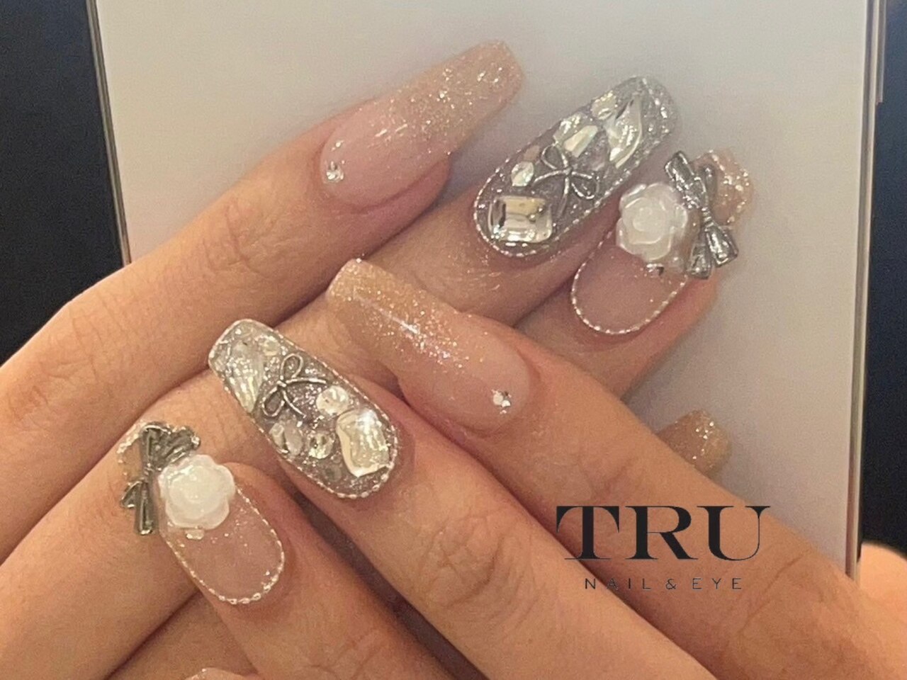 トゥルーネイル アンド アイ 博多店(TRU NAIL & EYE