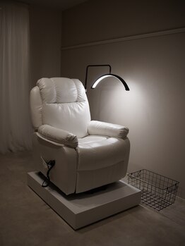 ルーナ 南与野(luna)/chair