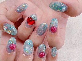 キラキラハートネイル