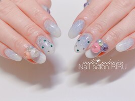 お花のボールネイル