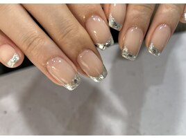 ガラスフレンチネイル